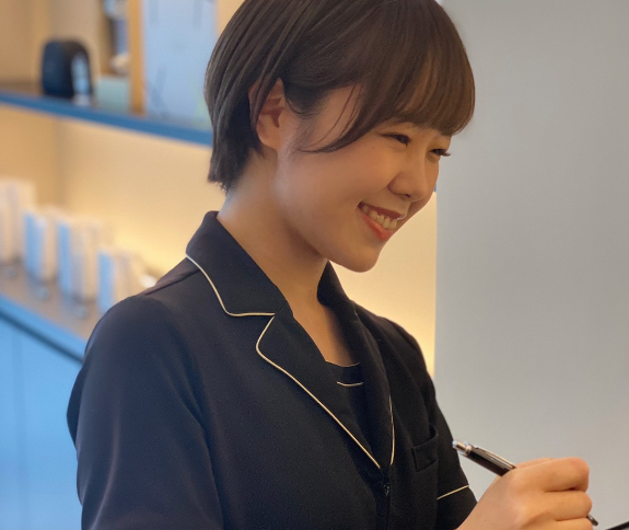 写真：施術風景イメージ